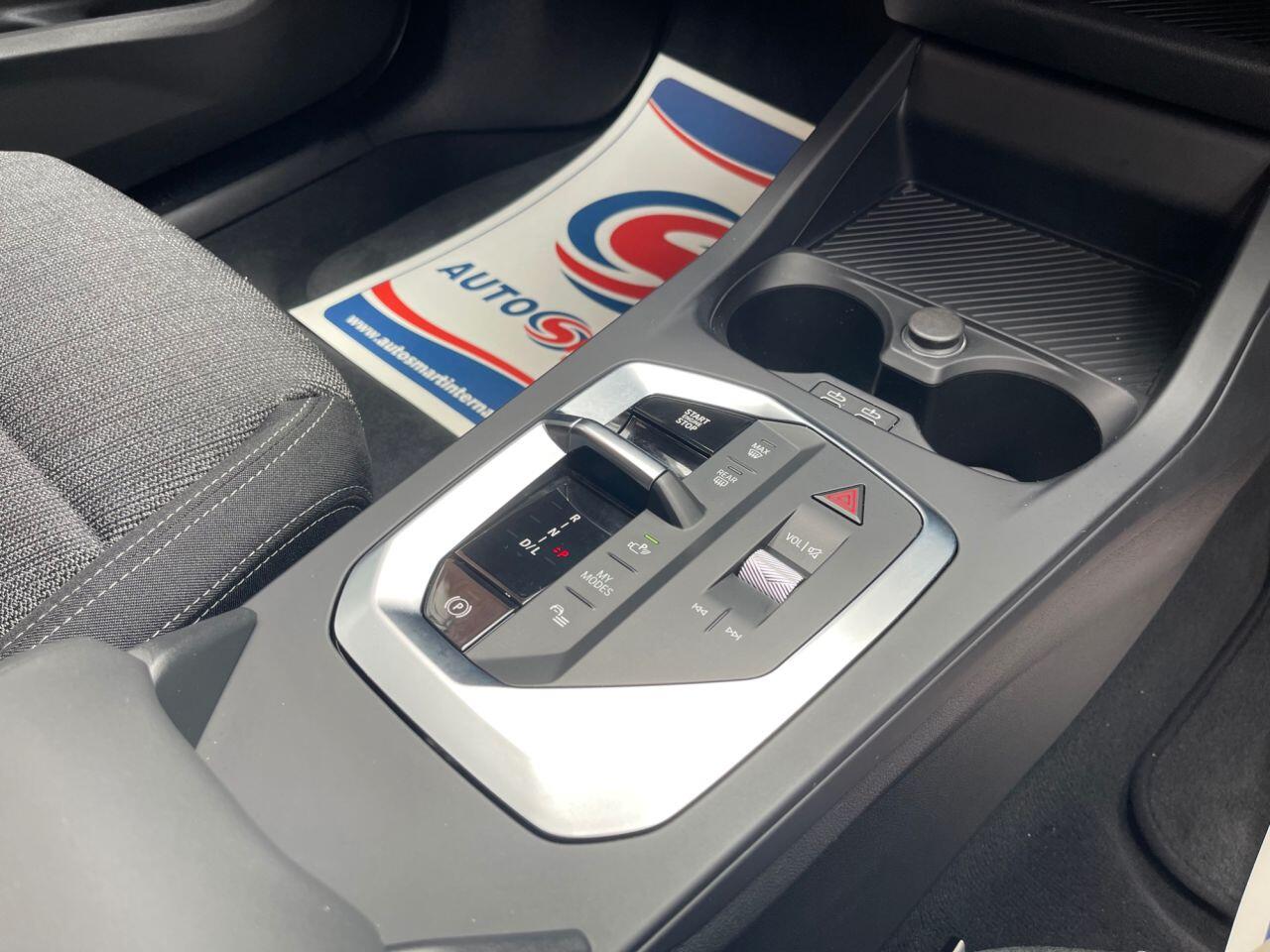 BMW 1 Series view 4