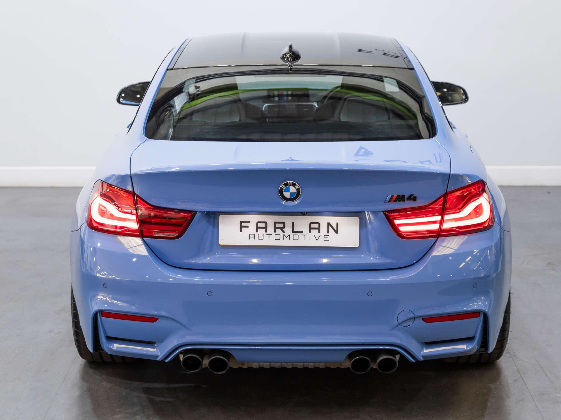 BMW M4 view 32