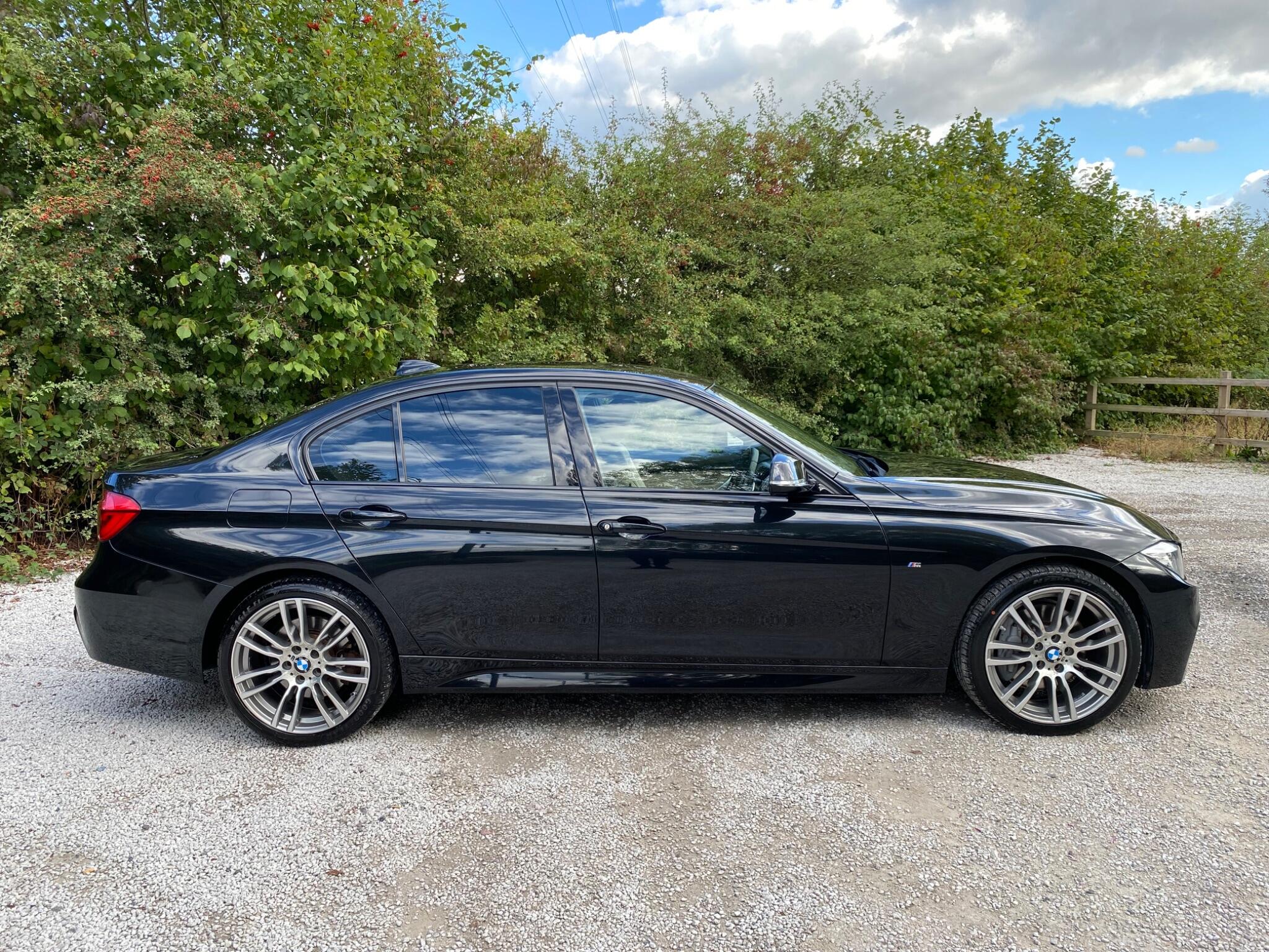 BMW 3 Series view 8