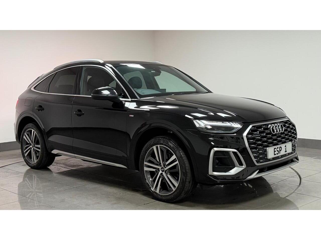 Audi Q5 view 11