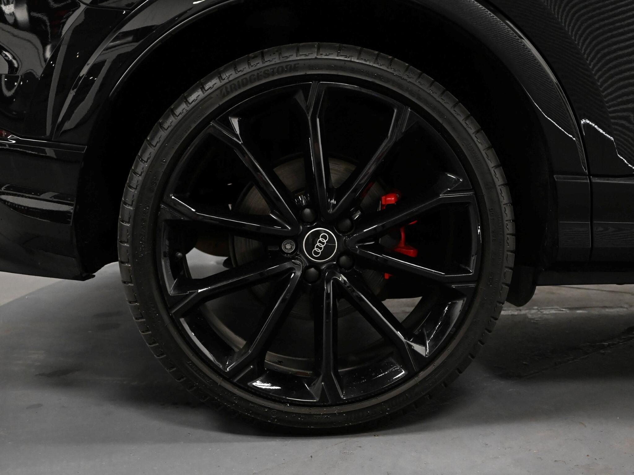 Audi RS Q3 view 58