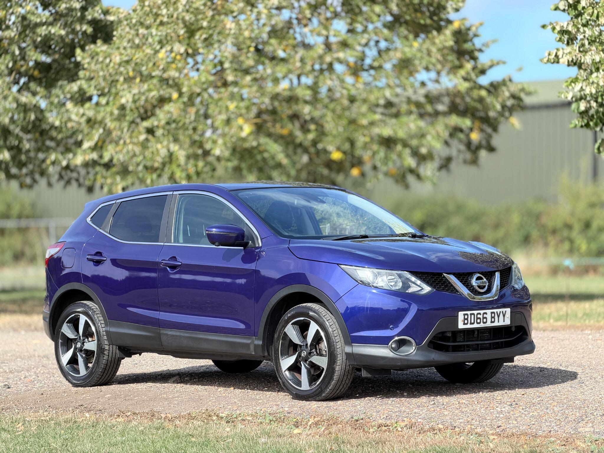 Nissan Qashqai view 2