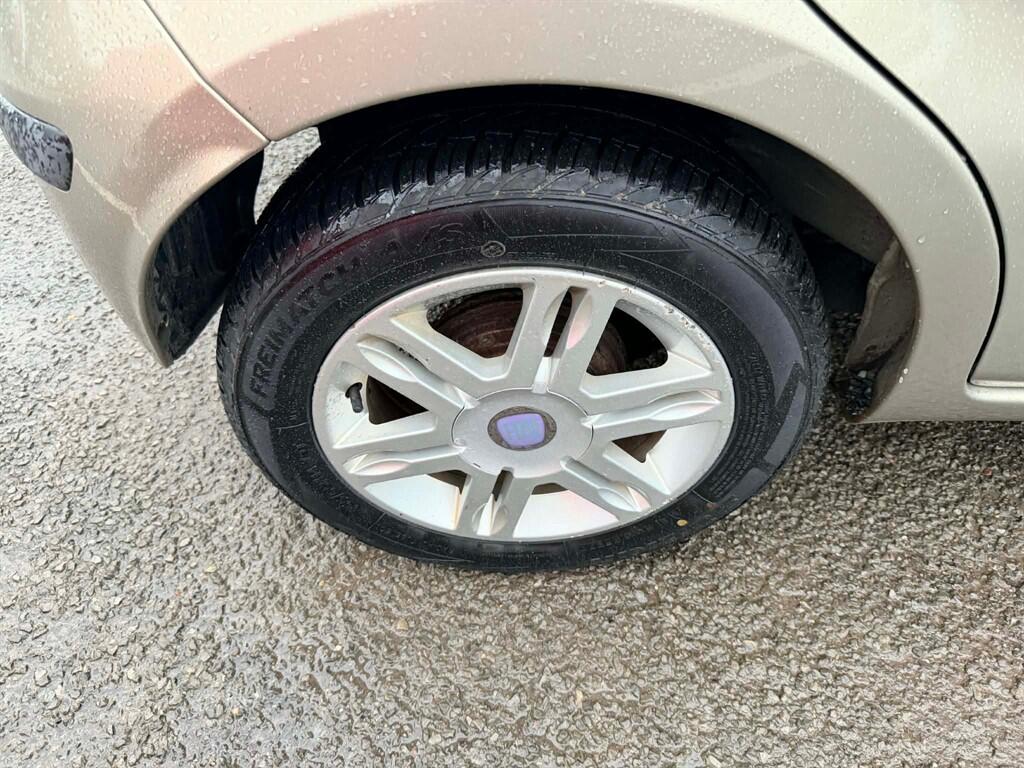Fiat Panda view 8