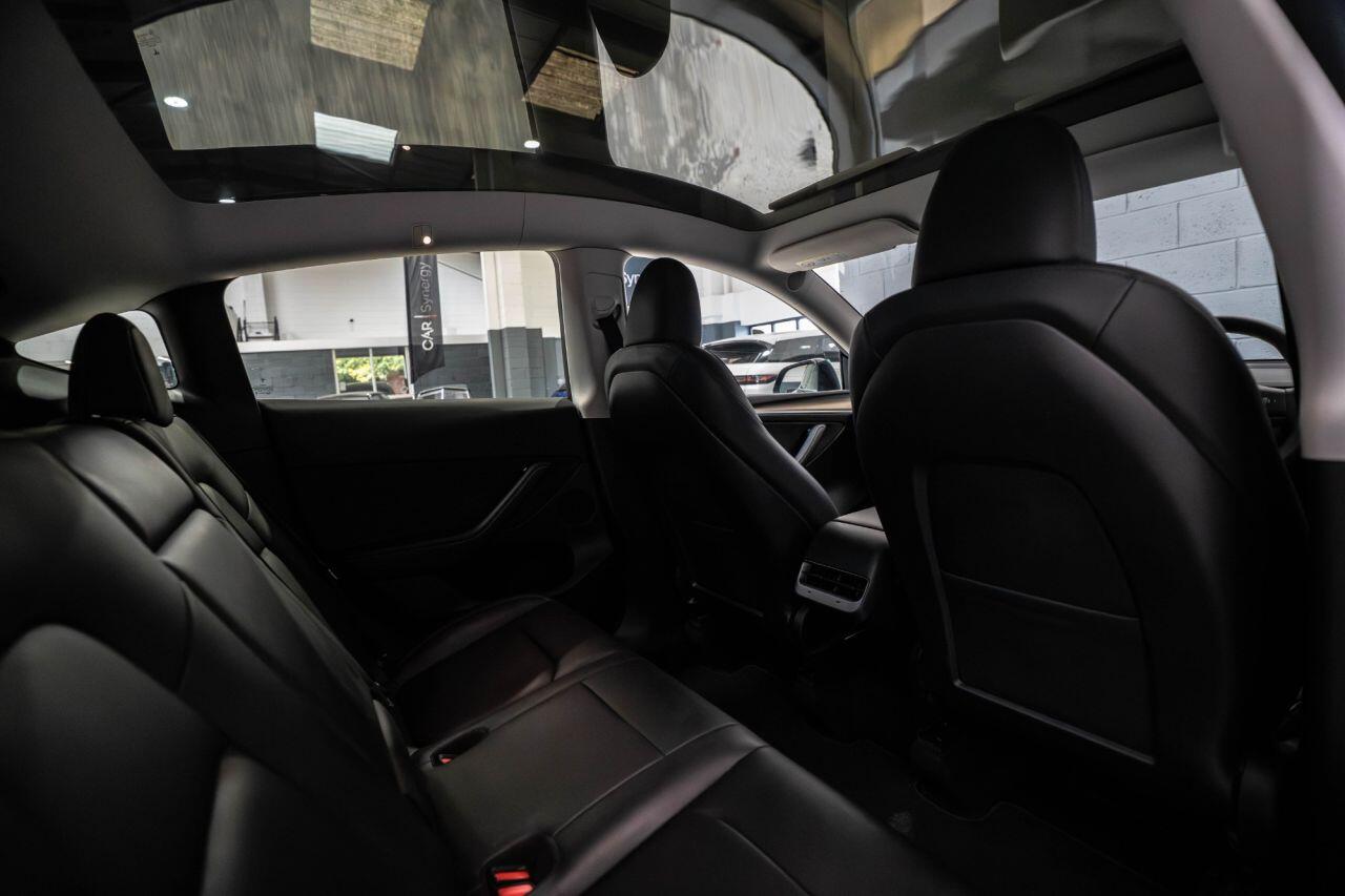 Tesla Model Y view 22