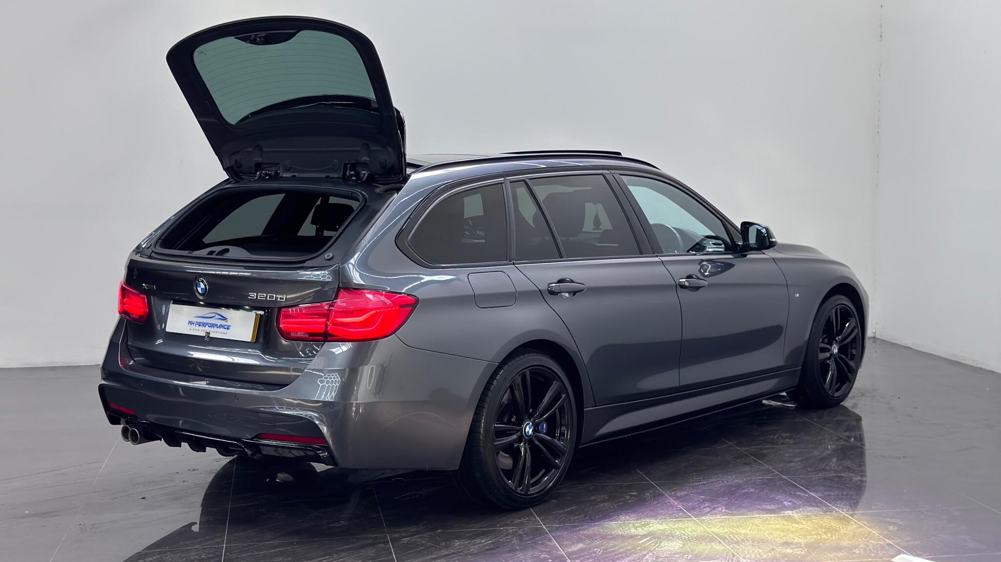 BMW 3 Series view 49