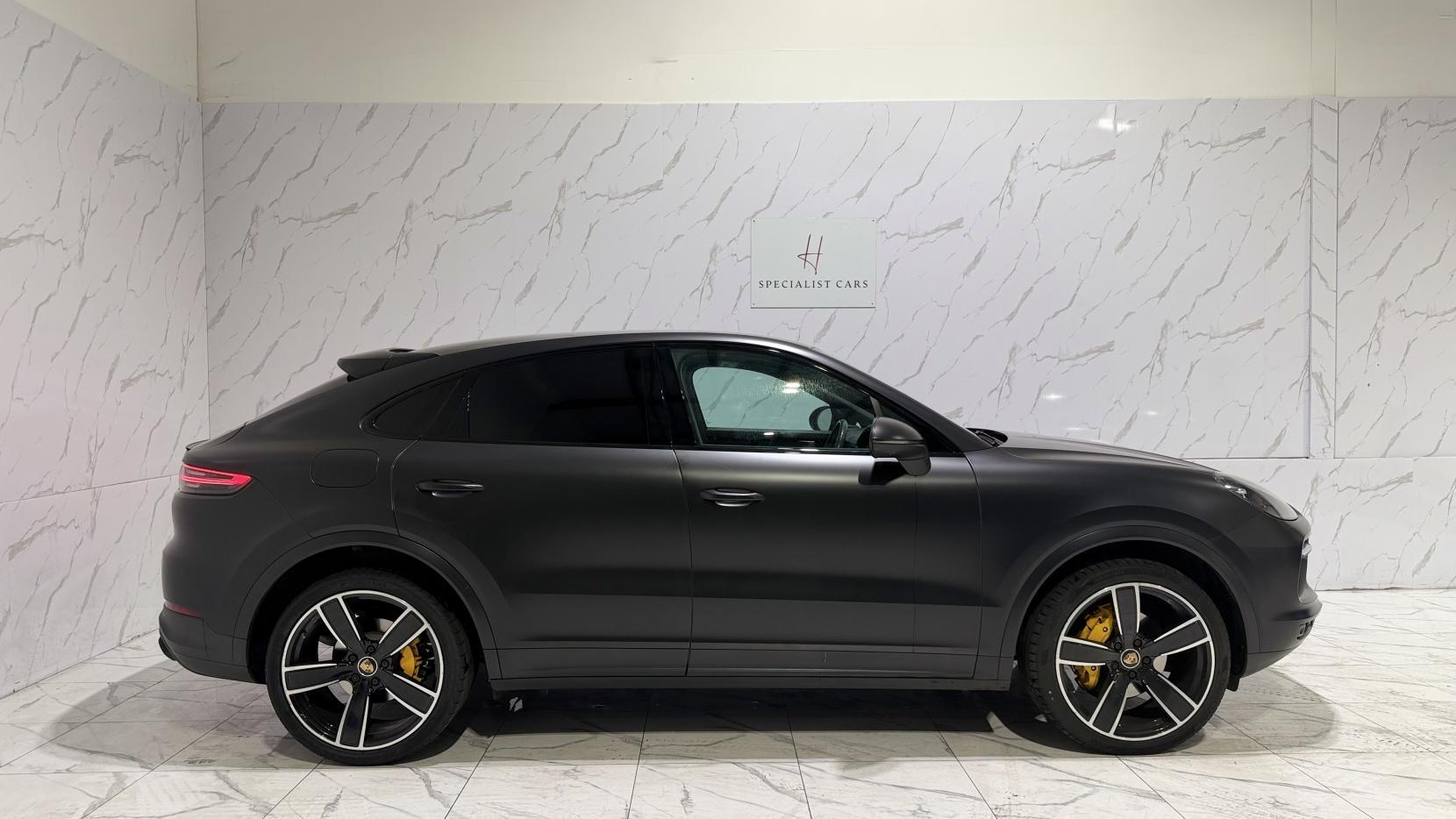 Porsche Cayenne view 38