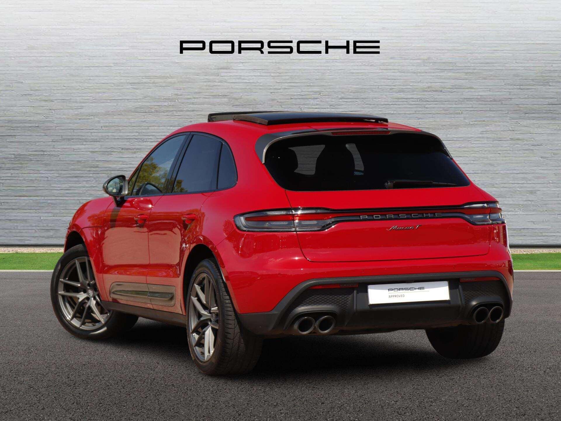 Porsche Macan view 5