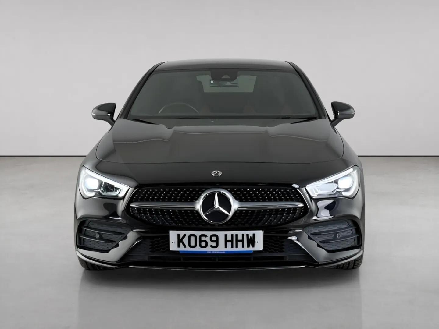 Mercedes-Benz Cla view 3