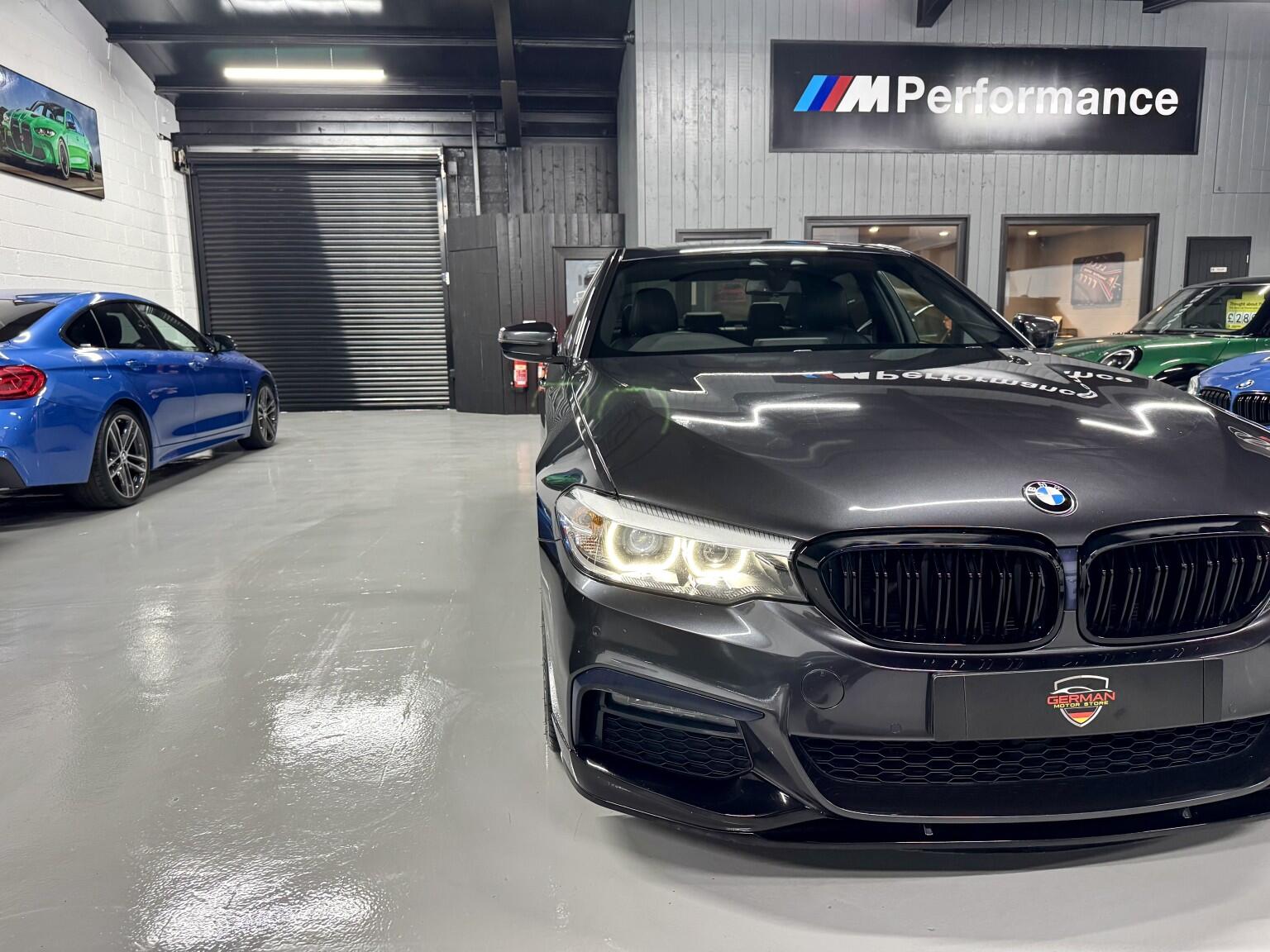 BMW 5 Series view 24