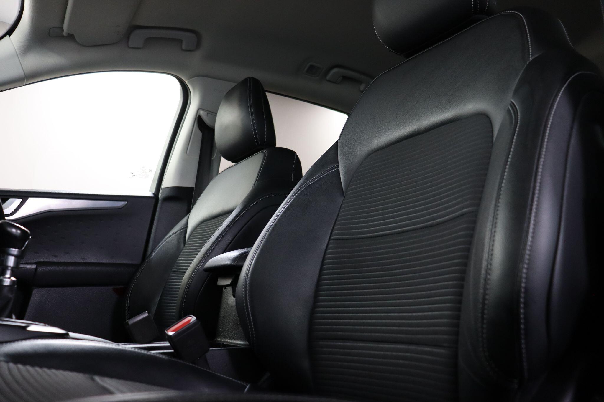 Ford Kuga view 35