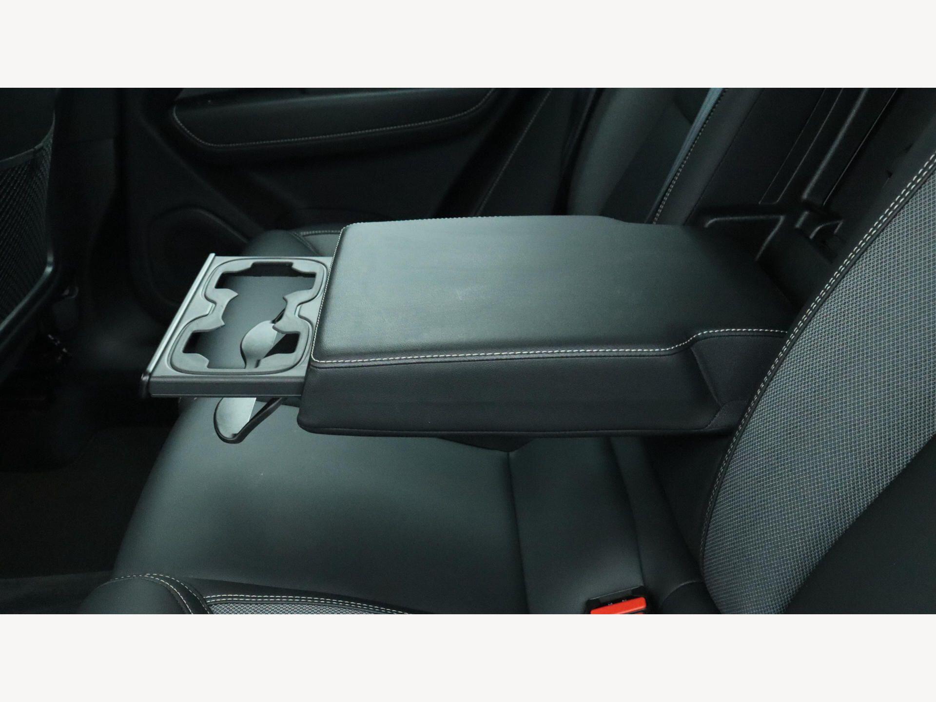 Volvo XC60 view 31