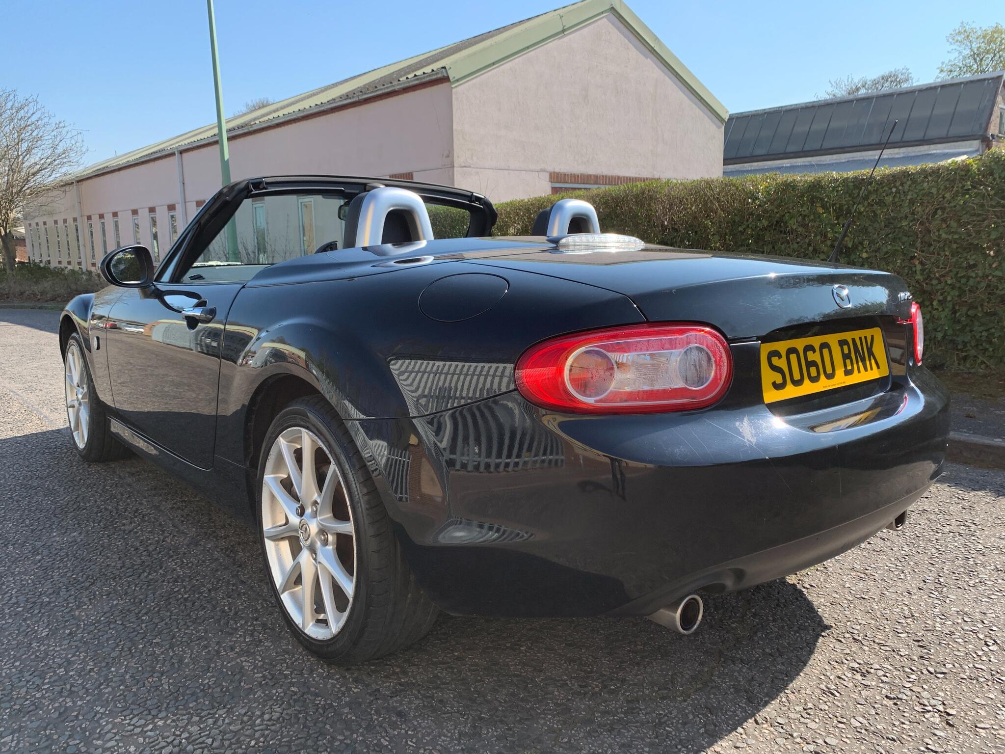 Mazda MX-5 view 5