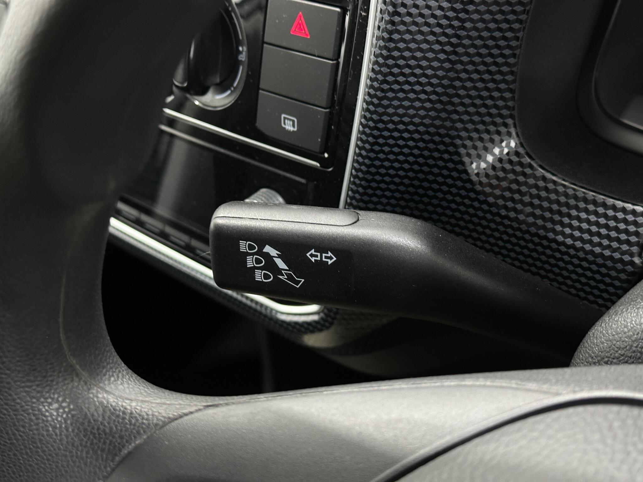 Volkswagen Up! view 13