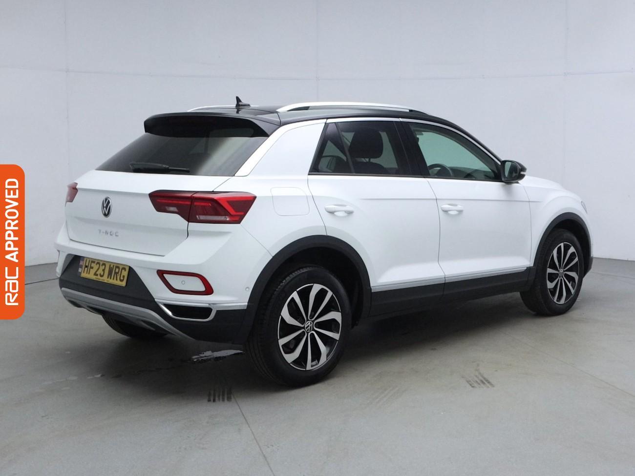 Volkswagen T-Roc view 29