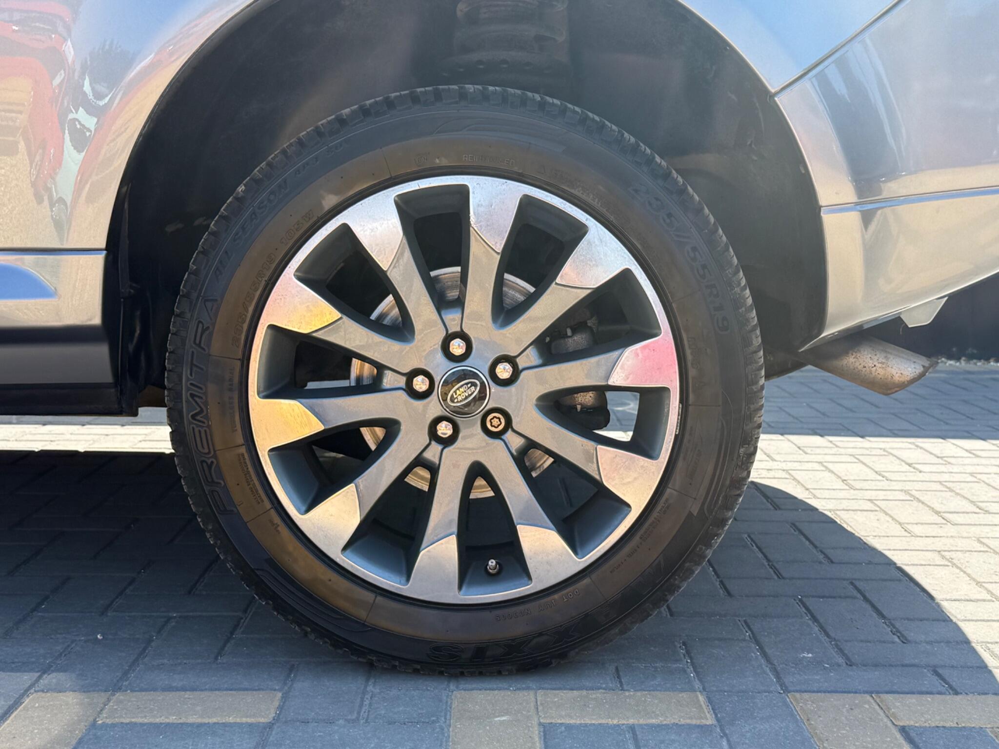Land Rover Freelander view 14