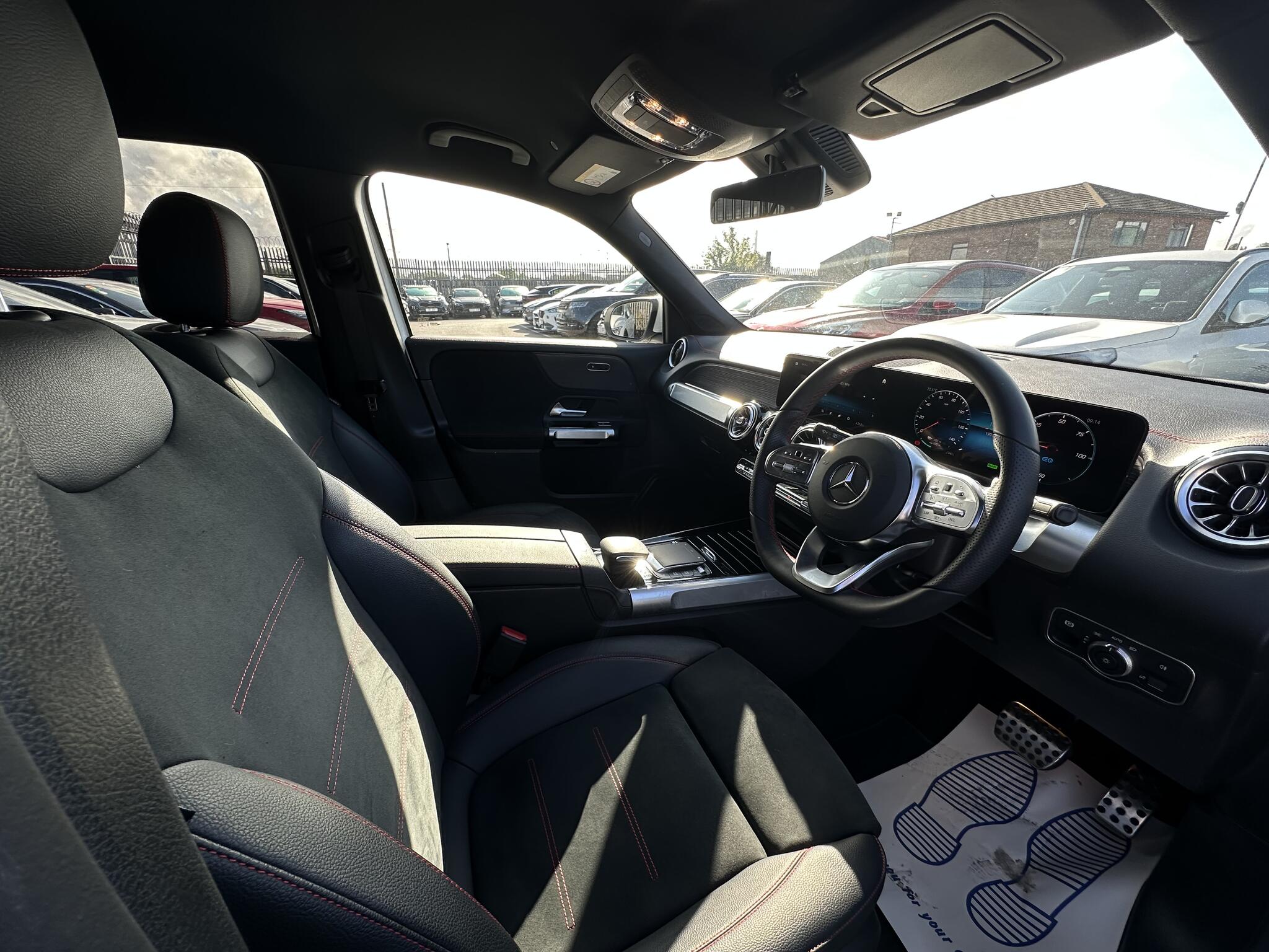 Mercedes-Benz EQB view 7