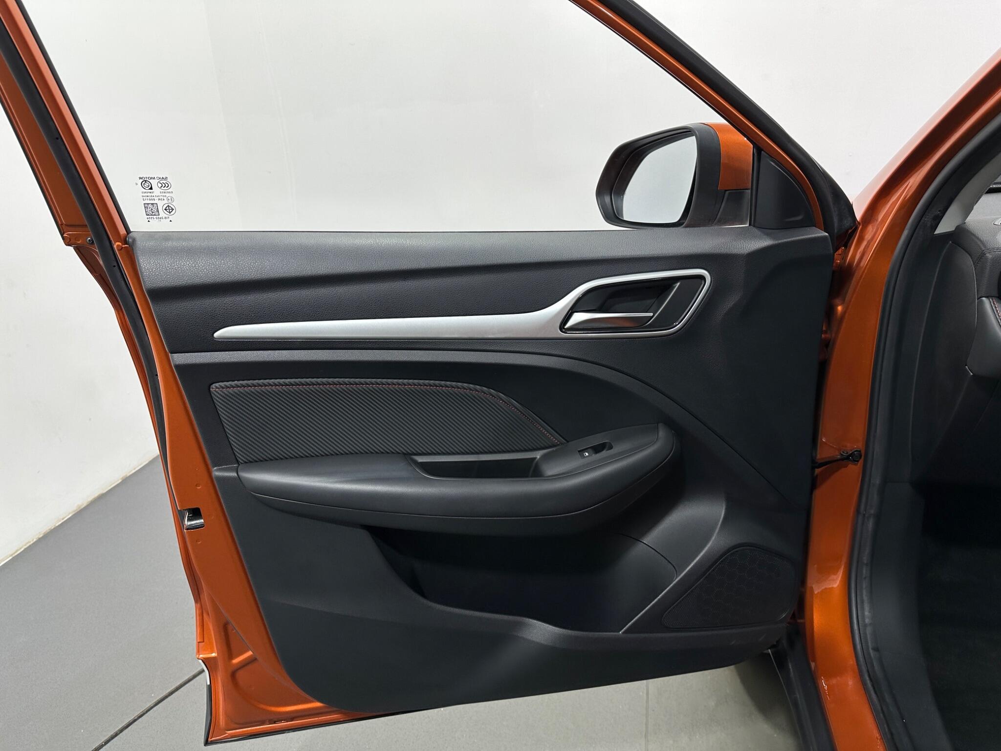 MG ZS view 36
