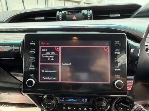Toyota Hilux view 32