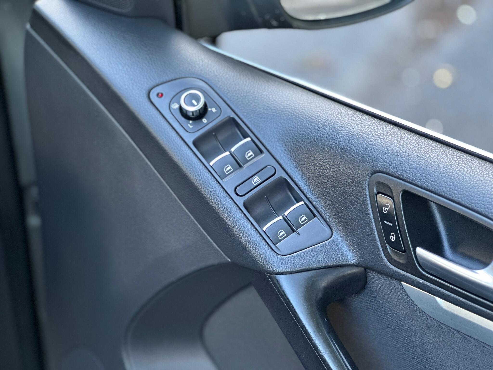 Volkswagen Tiguan view 28