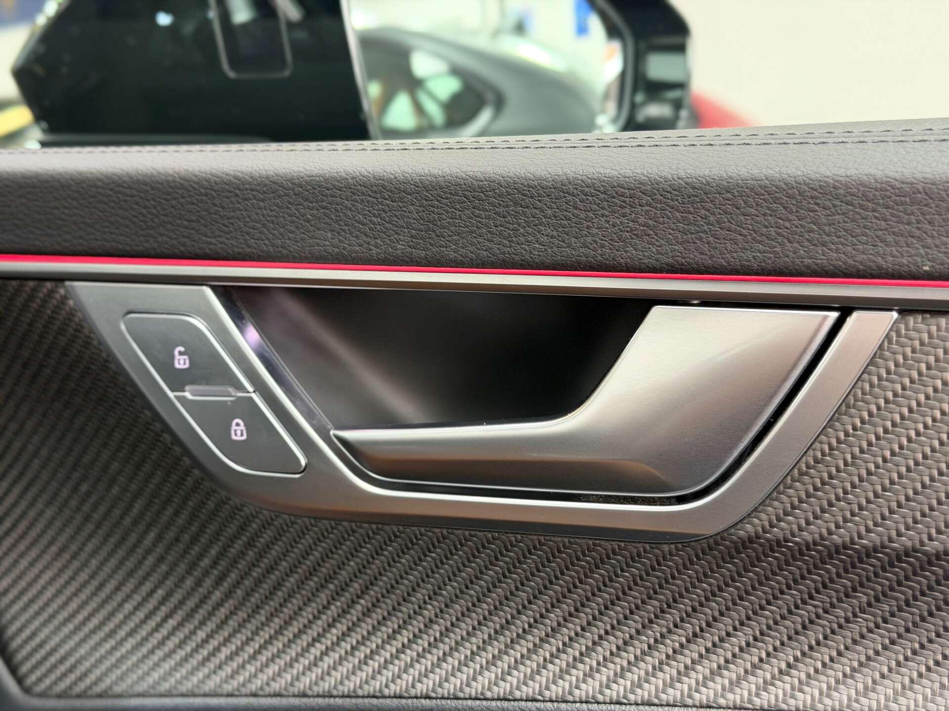 Audi RS6 view 64