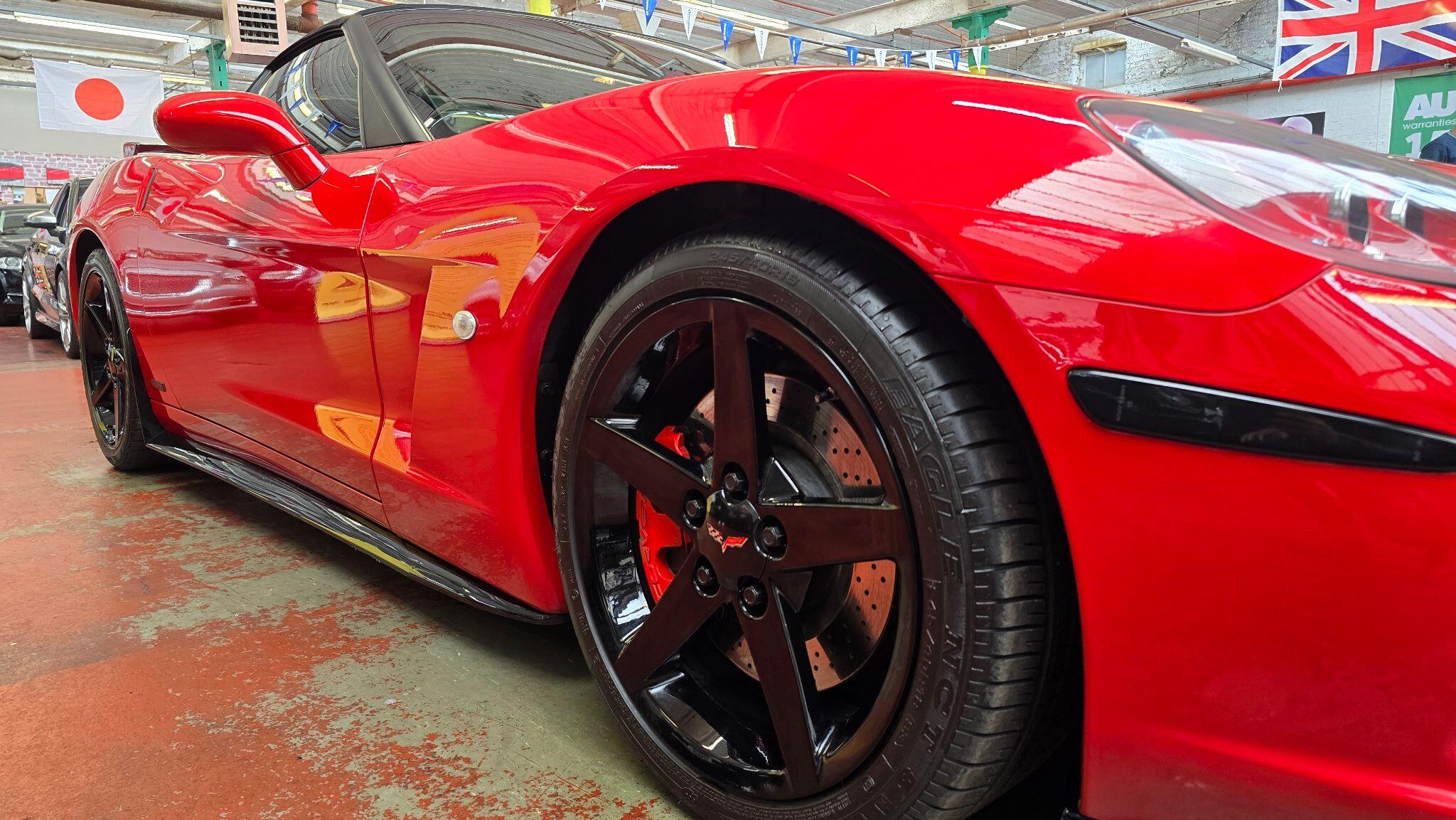 Chevrolet Corvette view 17
