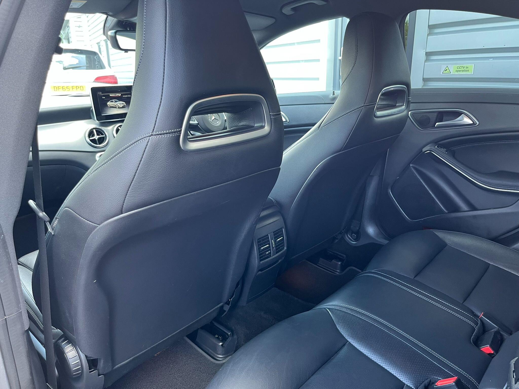 Mercedes-Benz Cla view 29