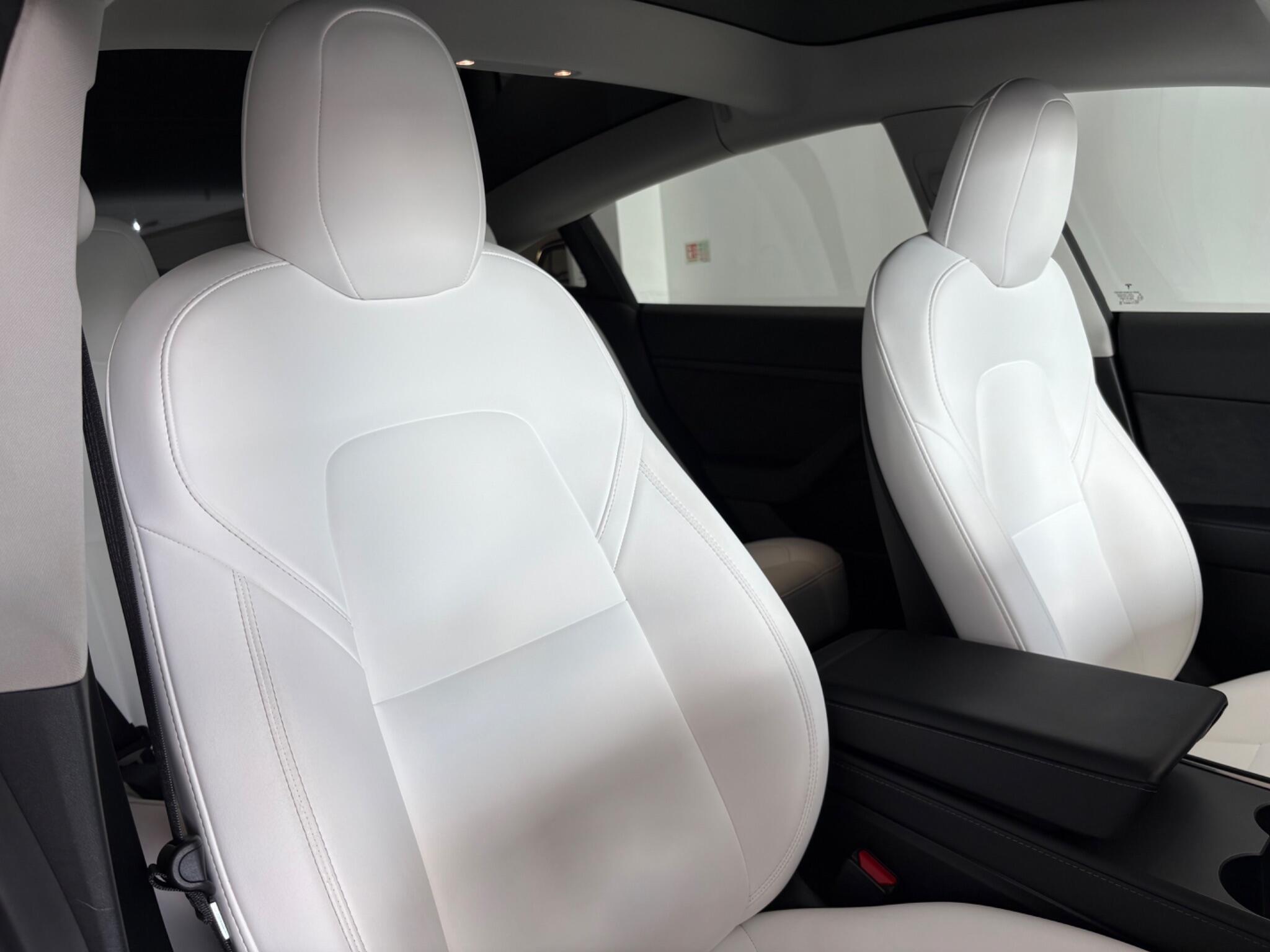 Tesla Model 3 view 9