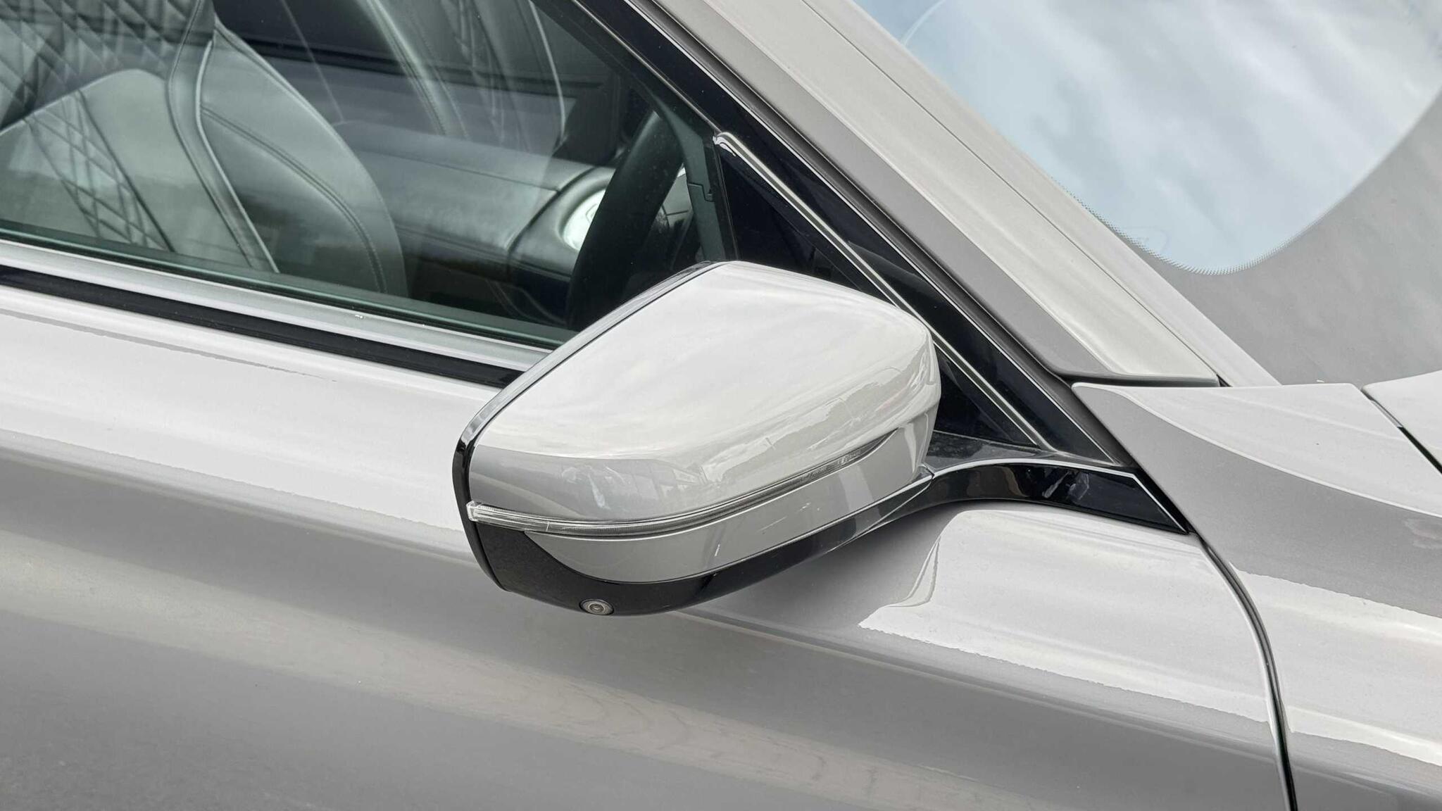 BMW 7 Series view 45