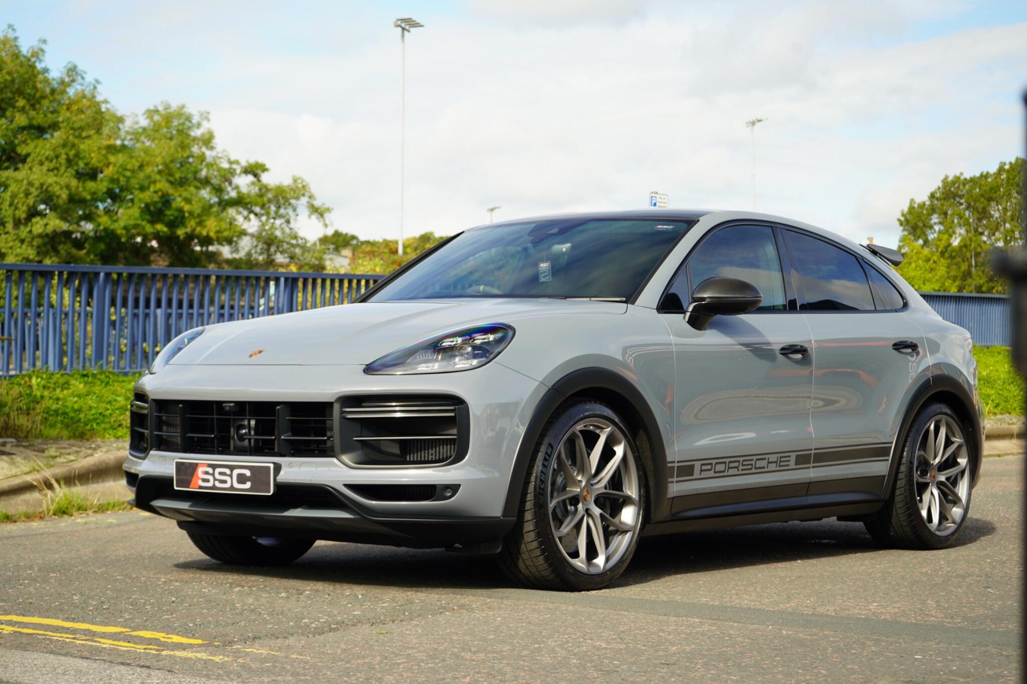 Porsche Cayenne view 10