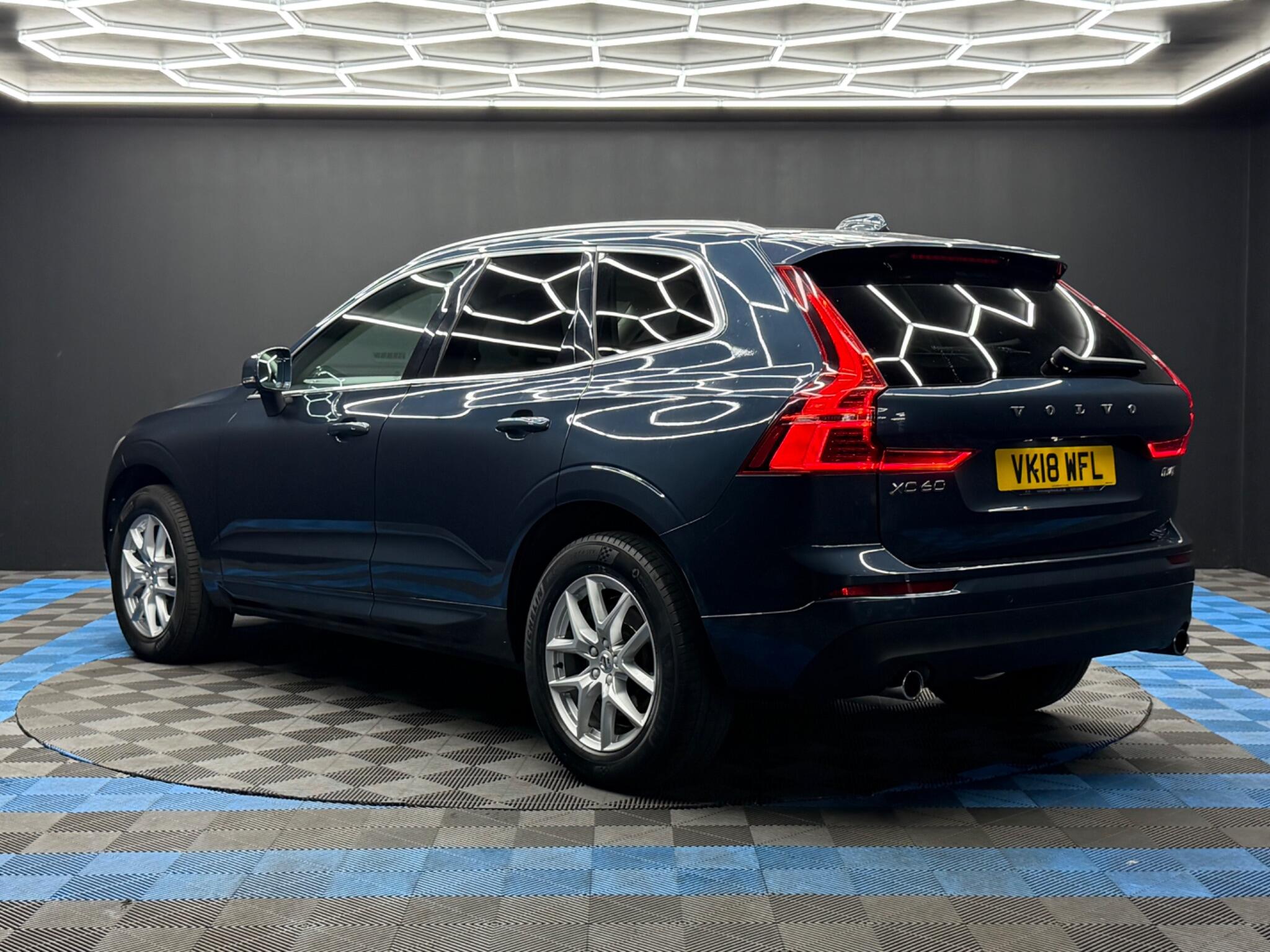 Volvo XC60 view 7