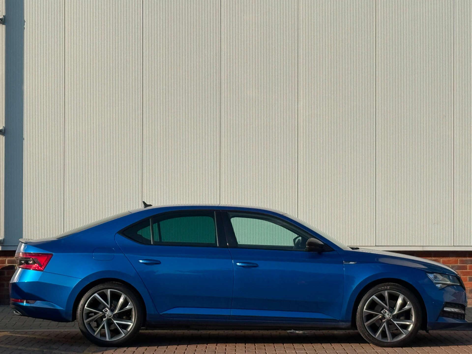Skoda Superb view 9