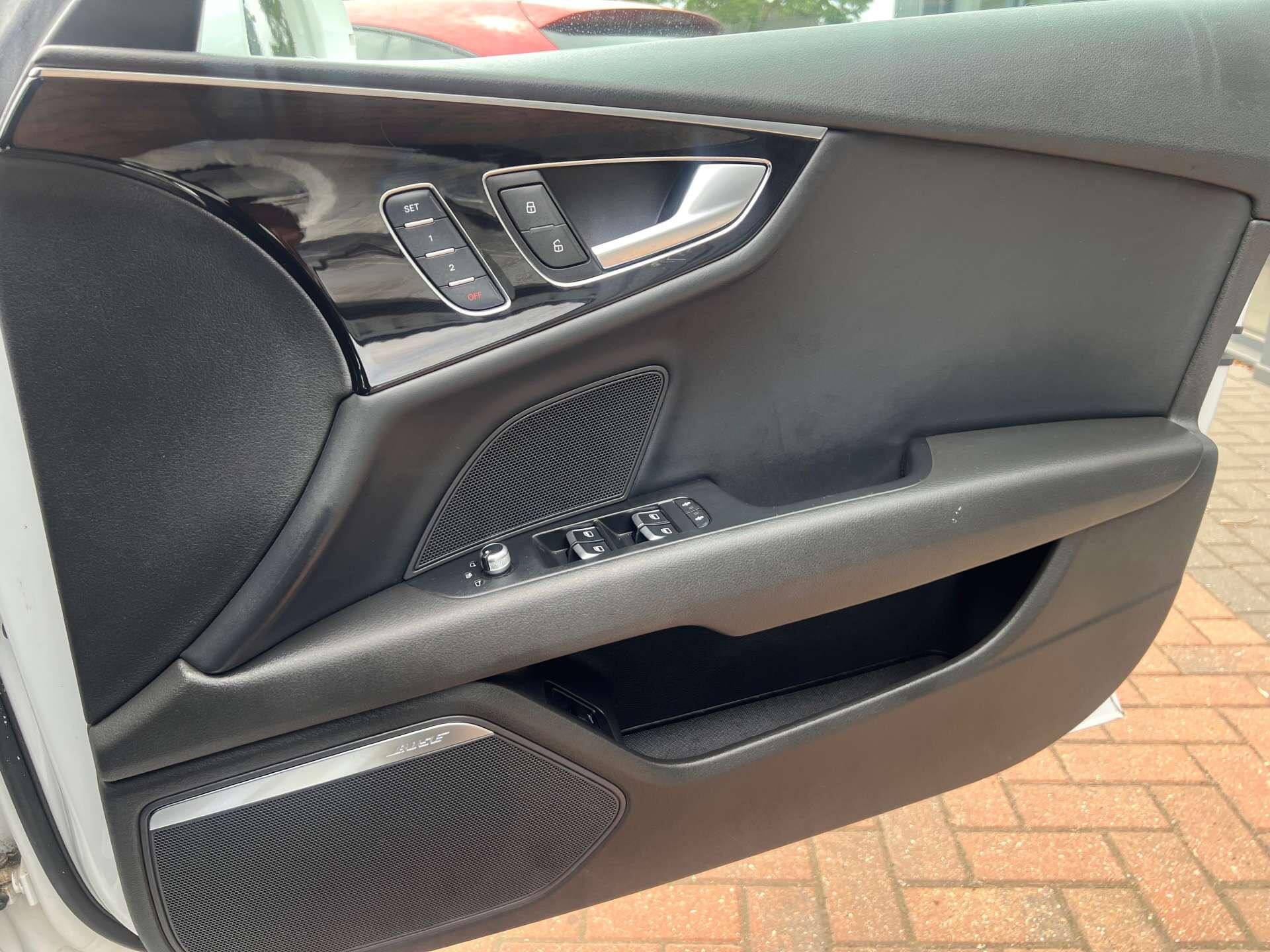 Audi A7 view 16