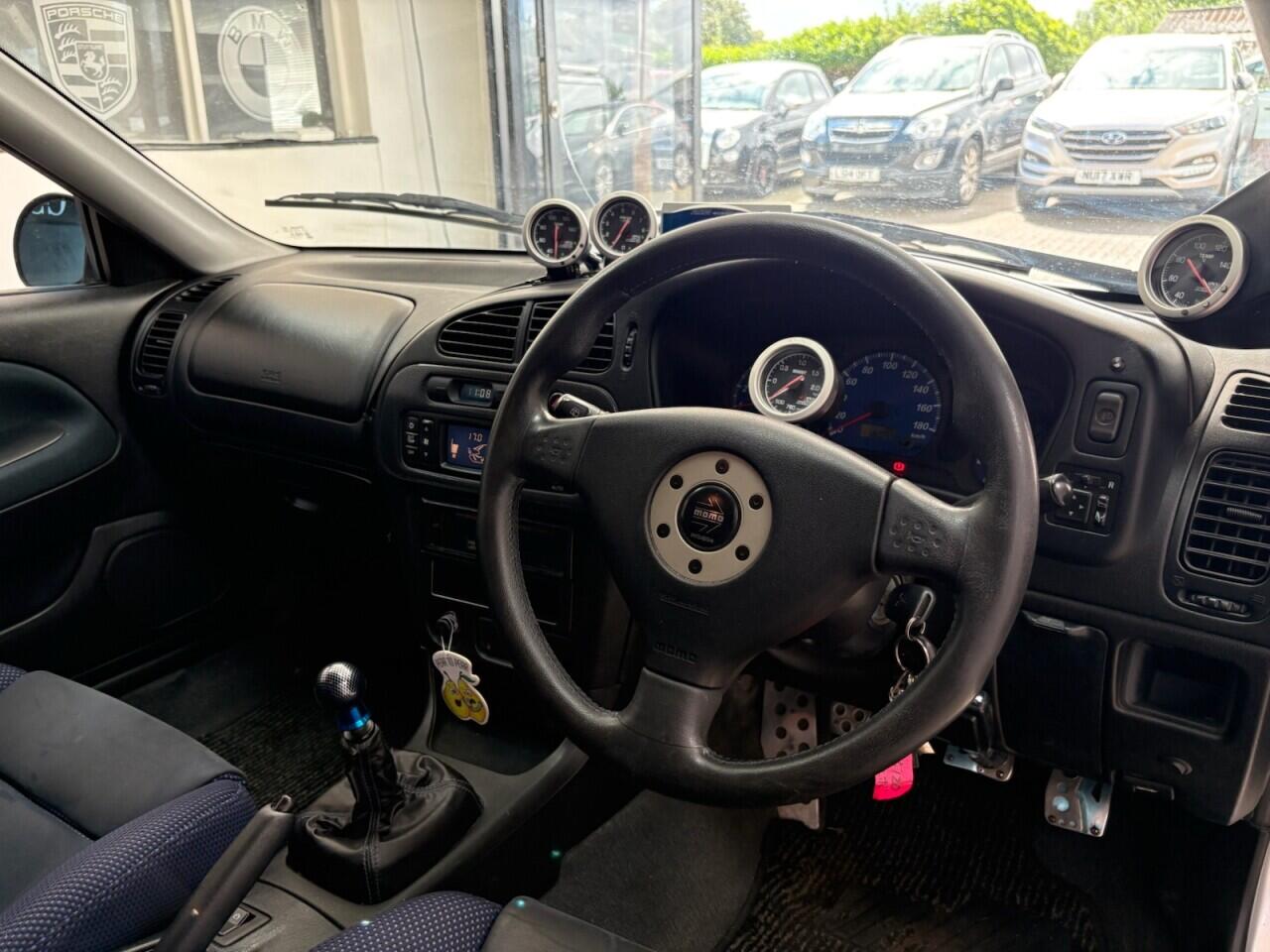 Mitsubishi Lancer view 19