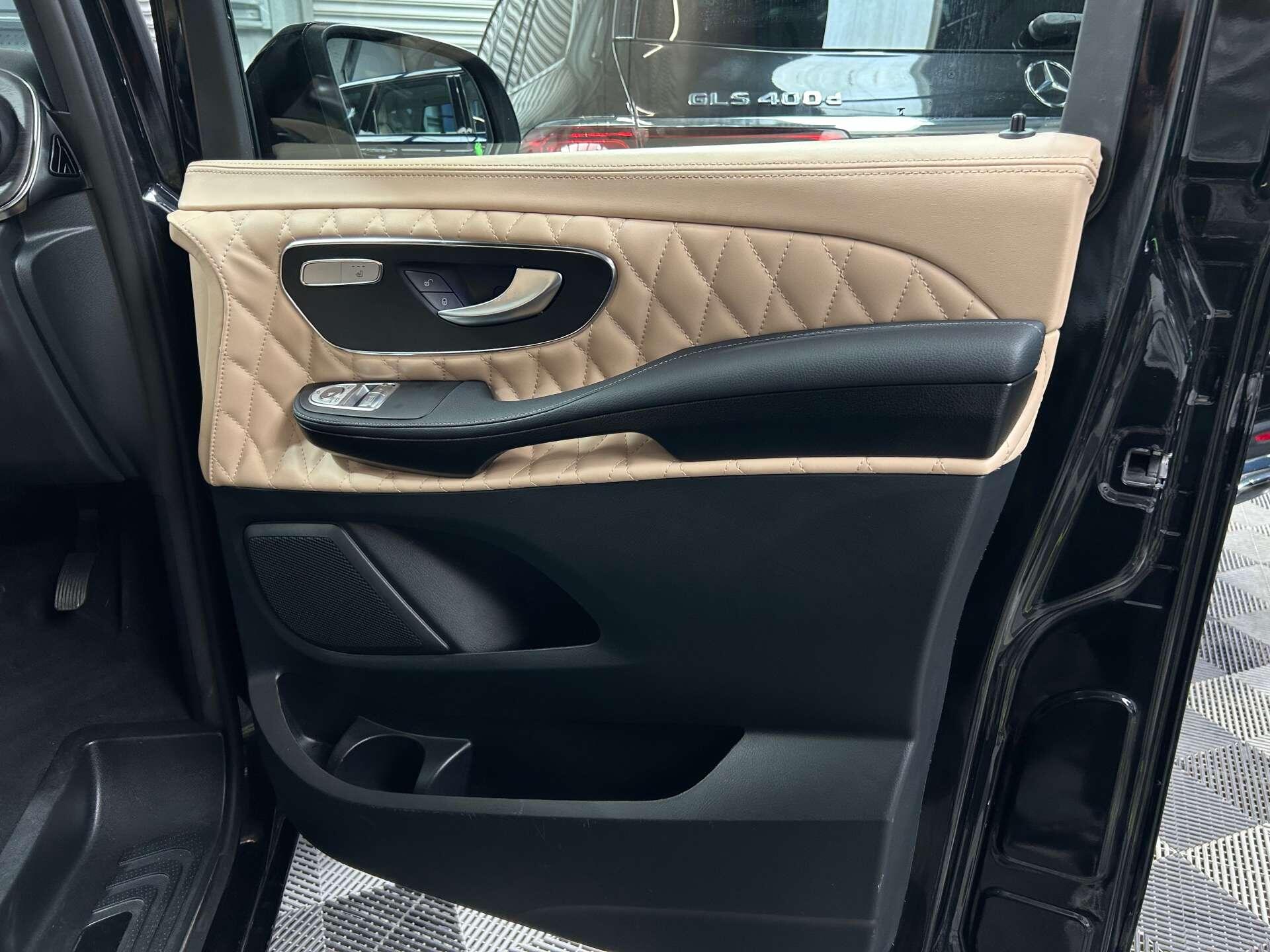 Mercedes-Benz V Class view 51