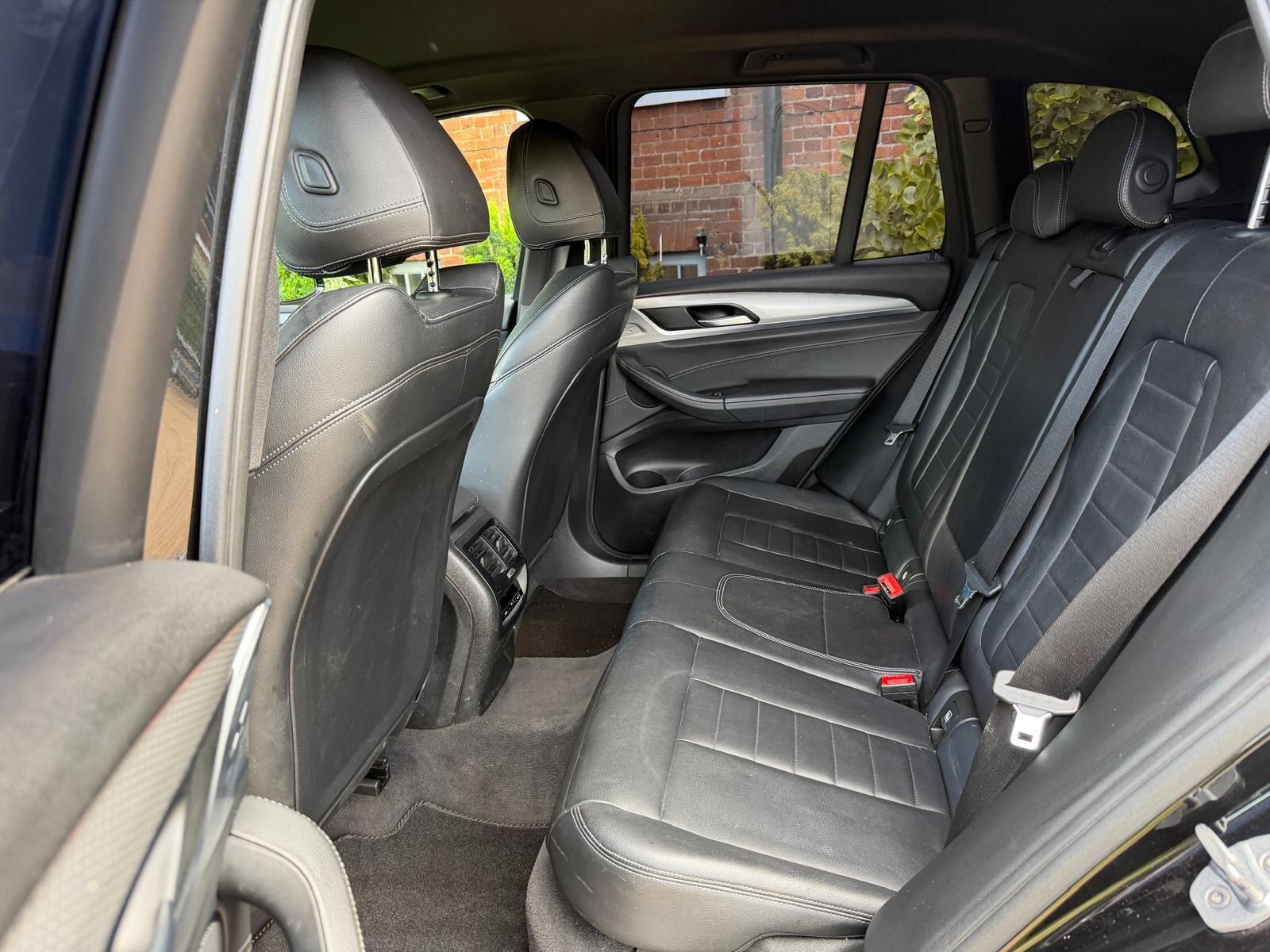 BMW X3 view 14