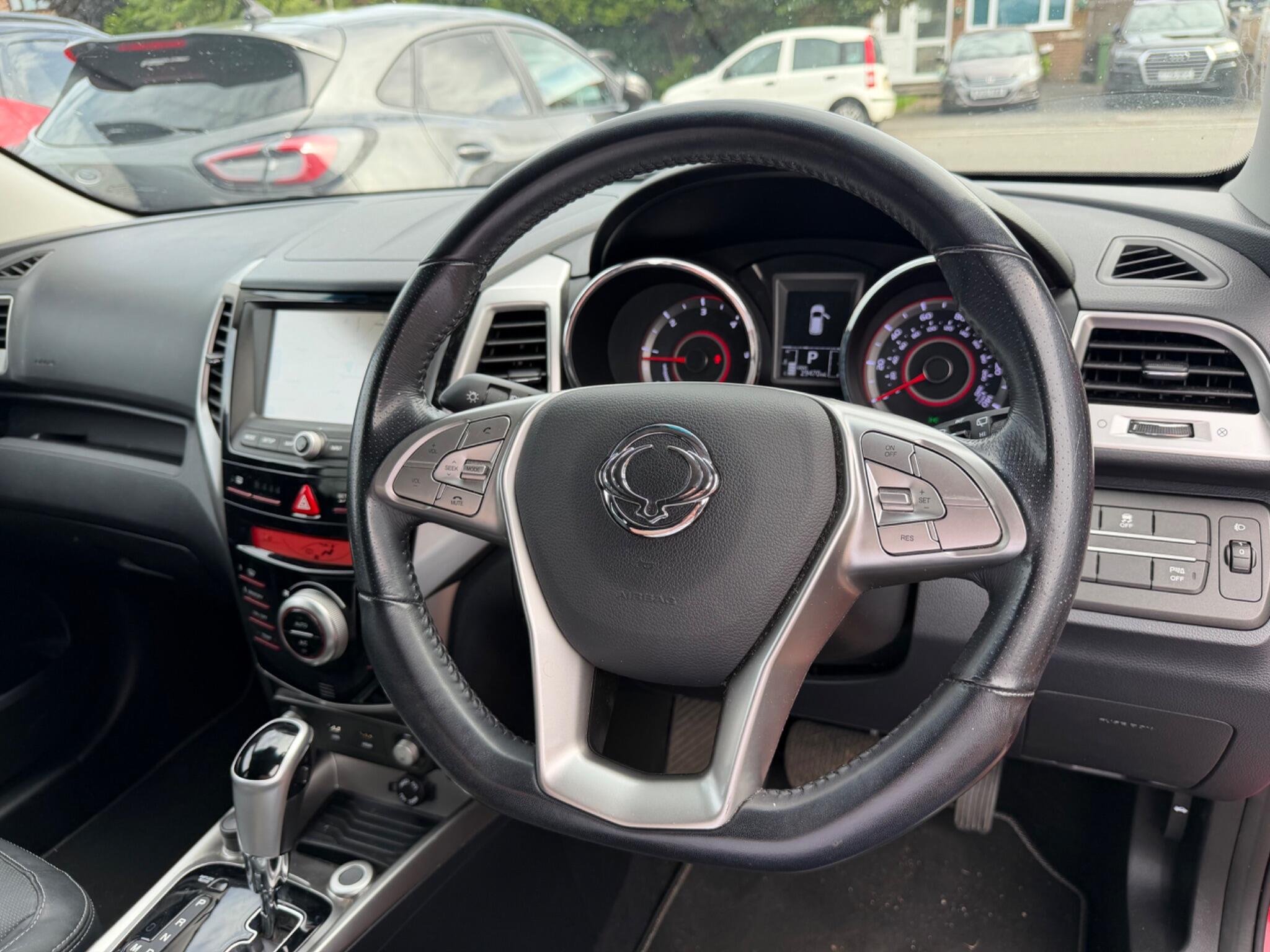 KGM Tivoli view 46