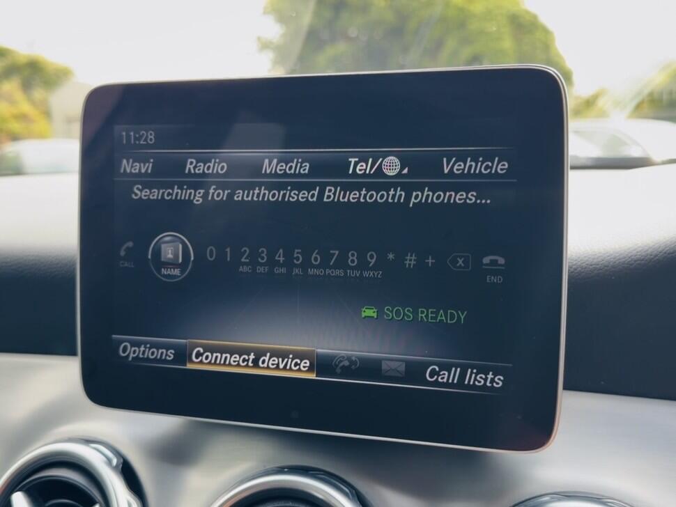 Mercedes-Benz Gla view 19