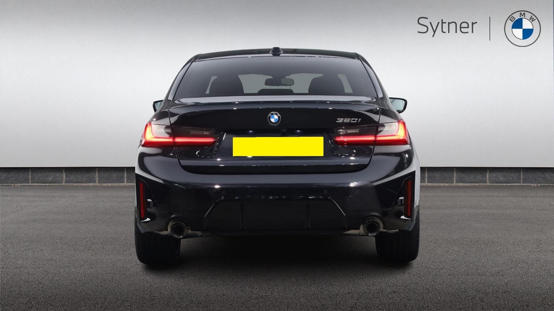 BMW 3 Series view 15