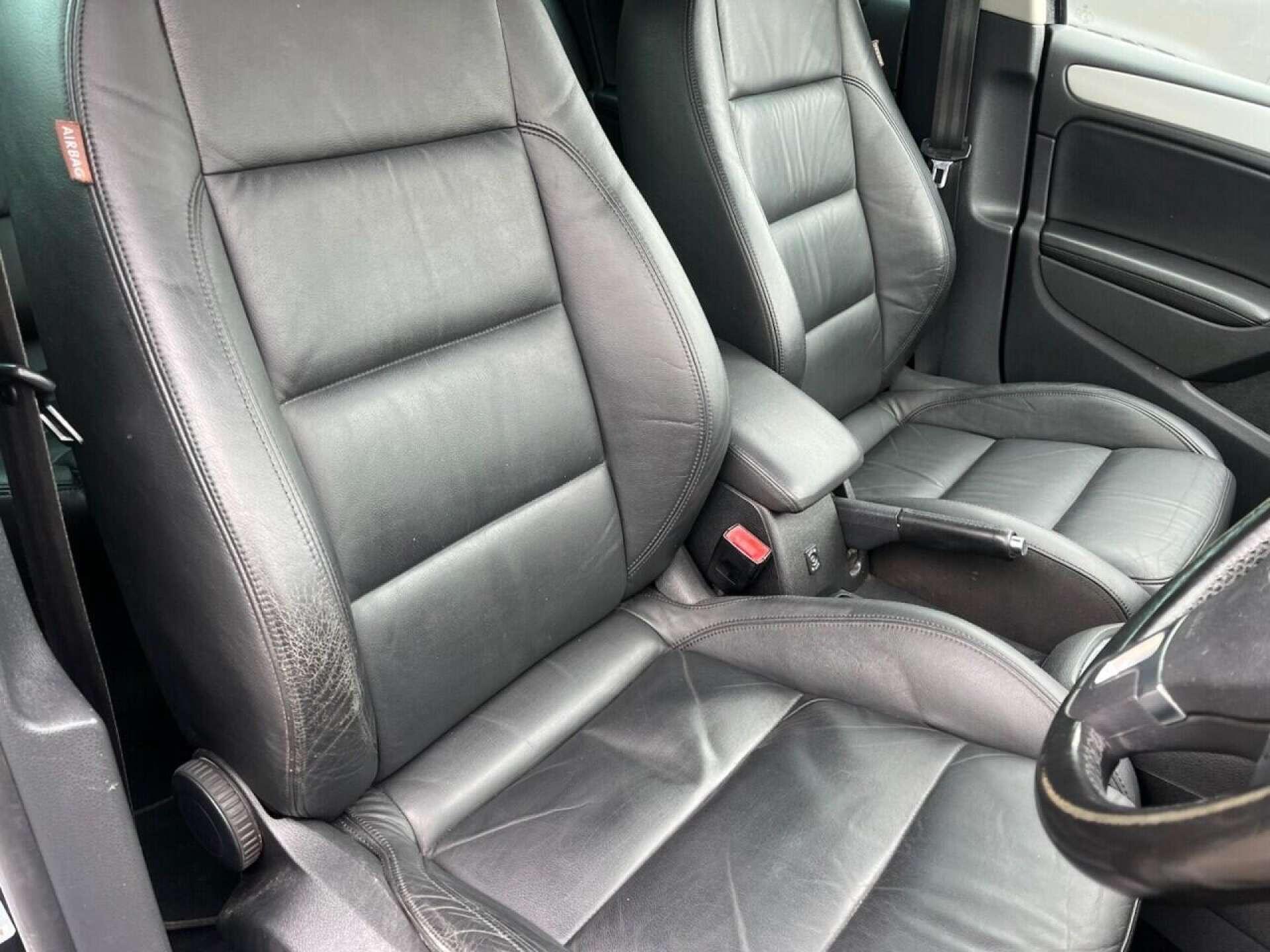 Volkswagen Golf view 12