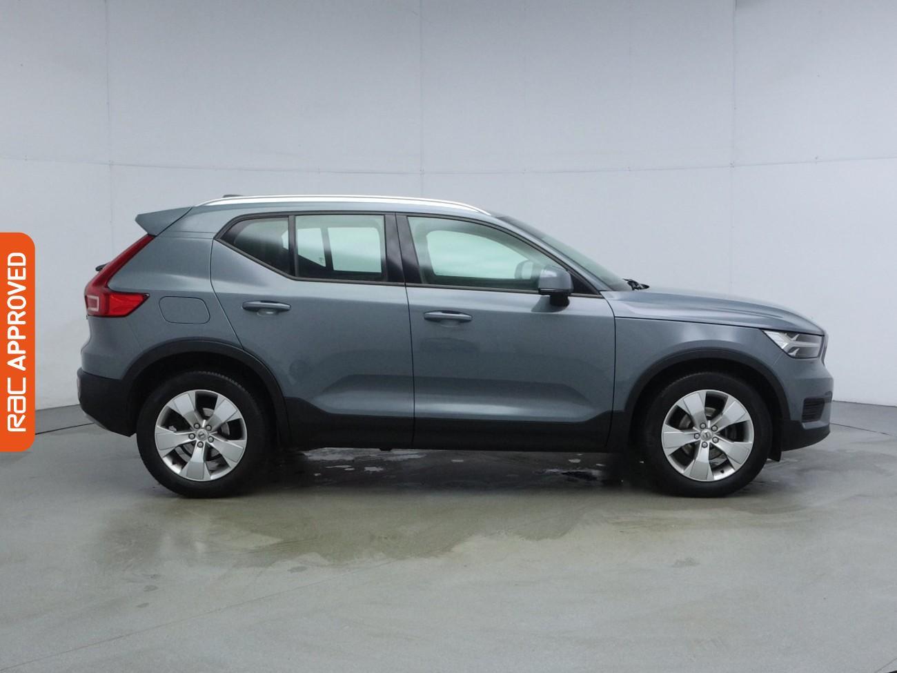 Volvo XC40 view 6