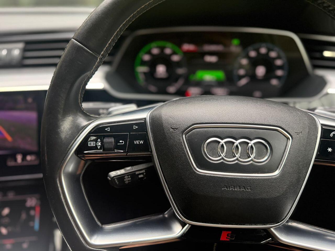 Audi E-Tron view 26