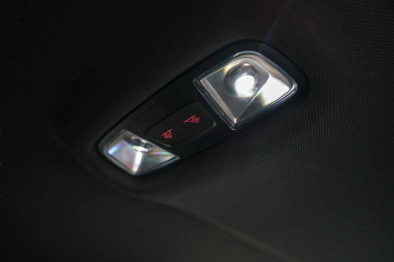 Audi Q3 view 46