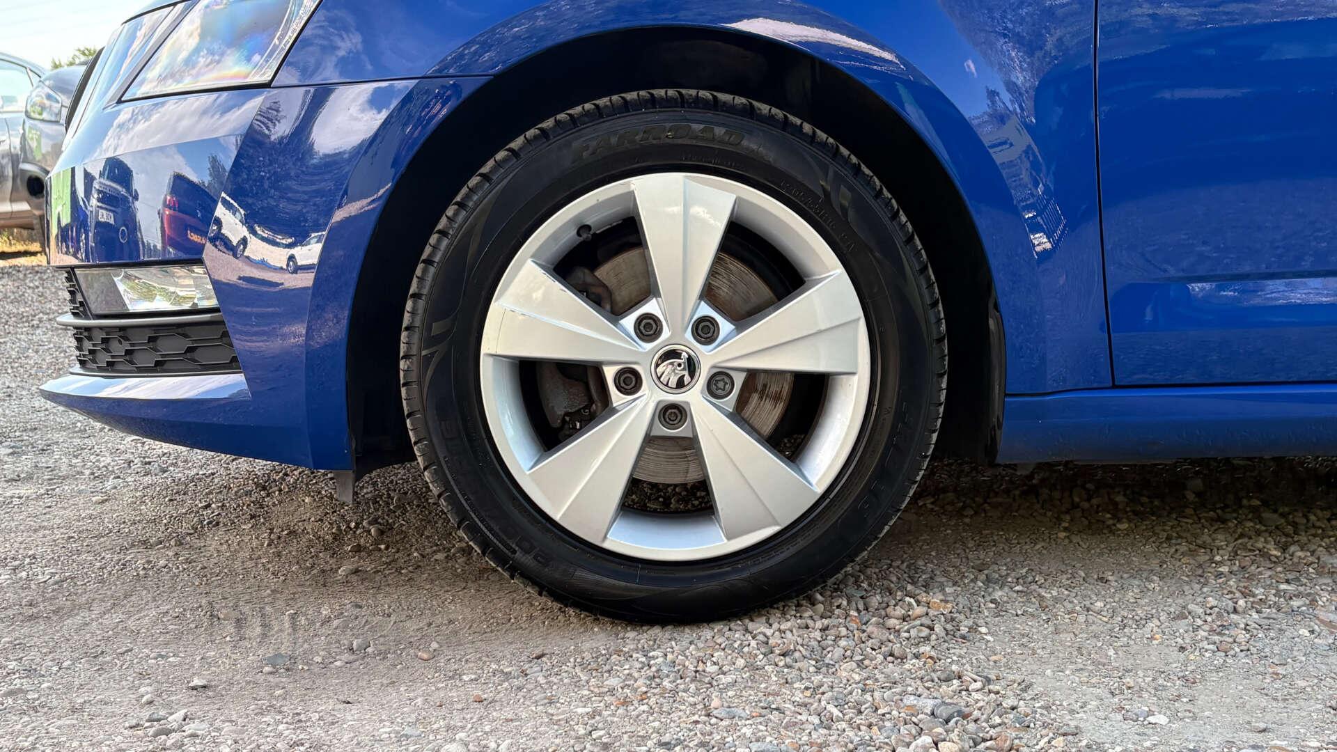 Skoda Octavia view 37