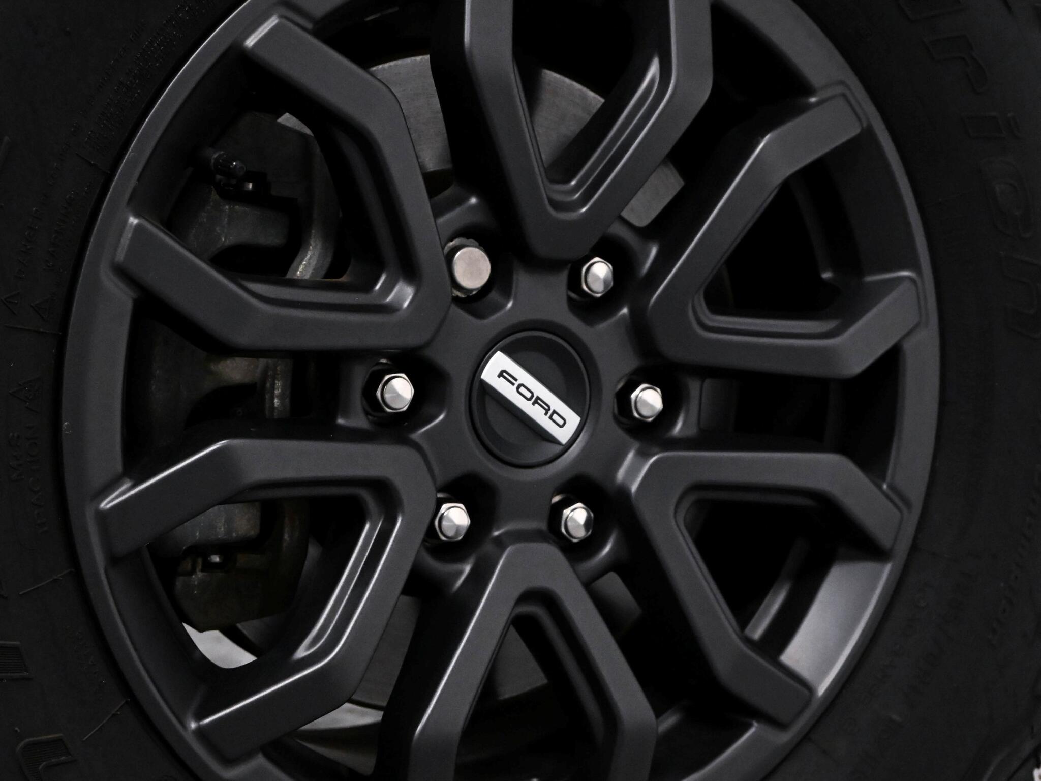 Ford Ranger view 9