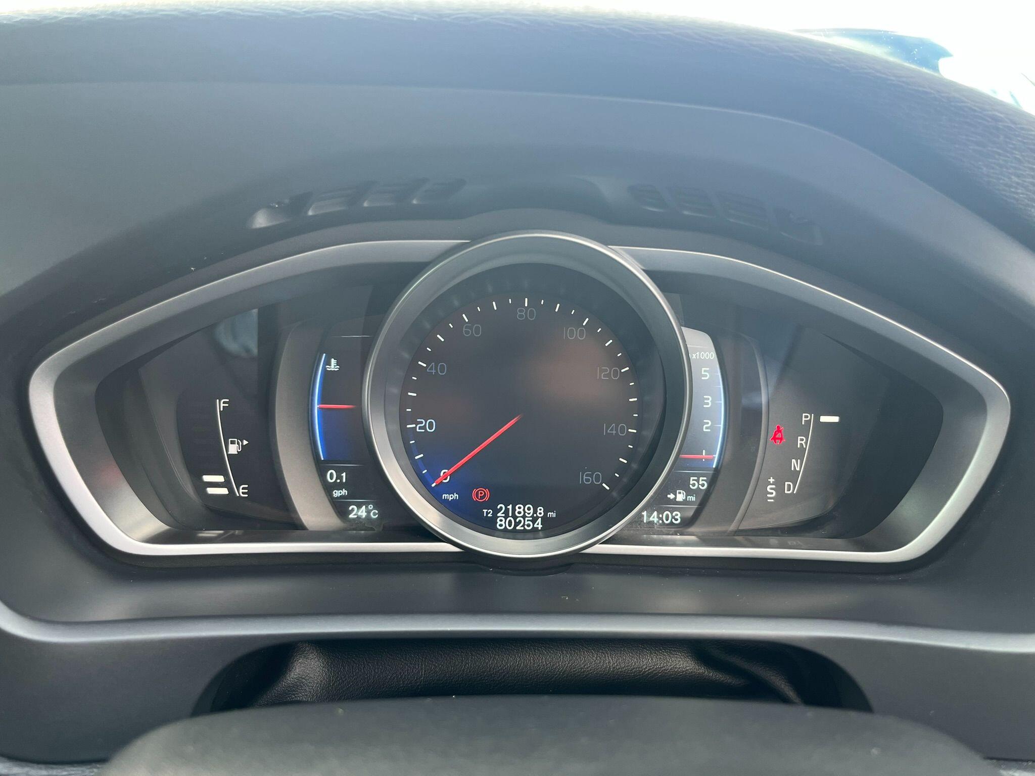 Volvo V40 view 15