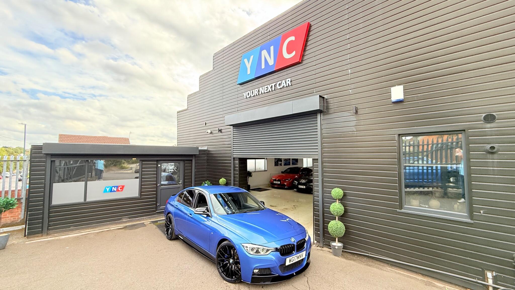BMW 3 Series view 5