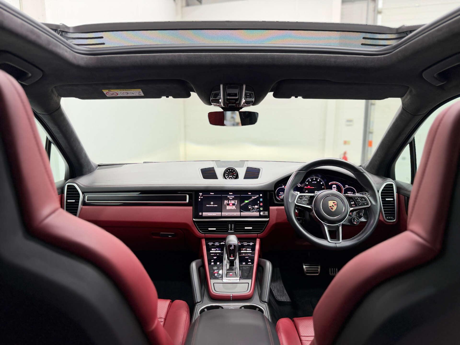 Porsche Cayenne view 17