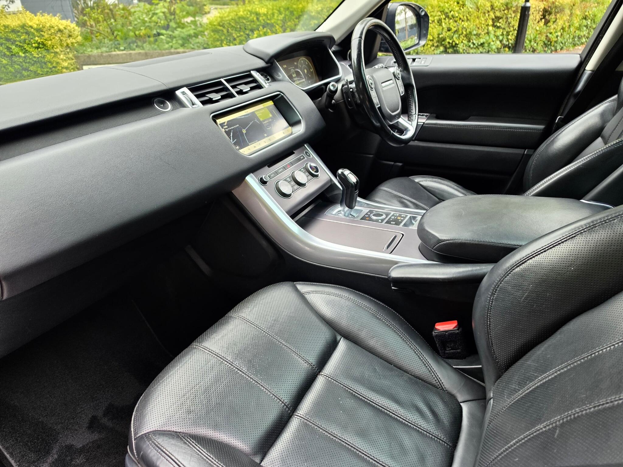 Land Rover Range Rover Sport view 10