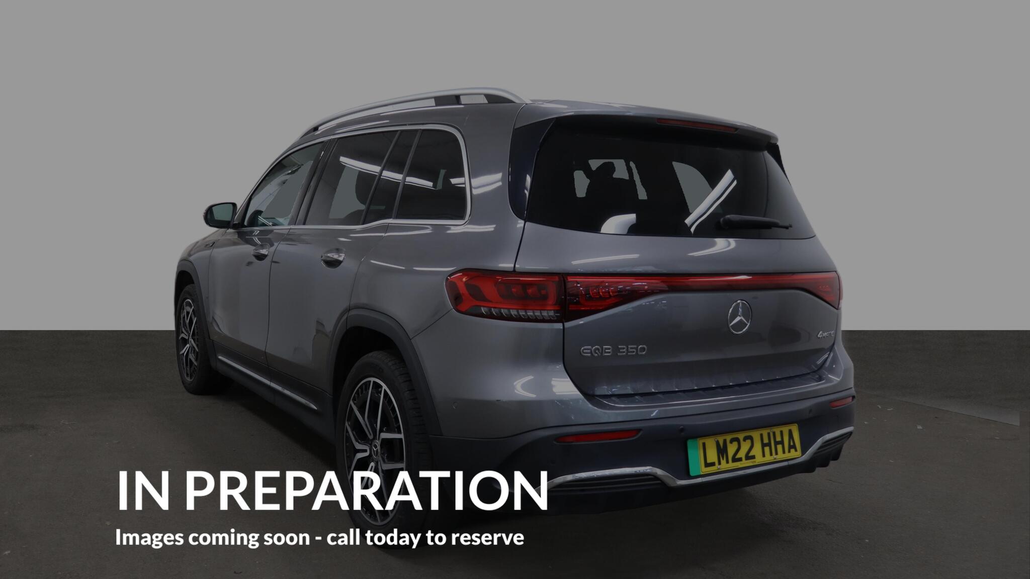 Mercedes-Benz EQB view 3