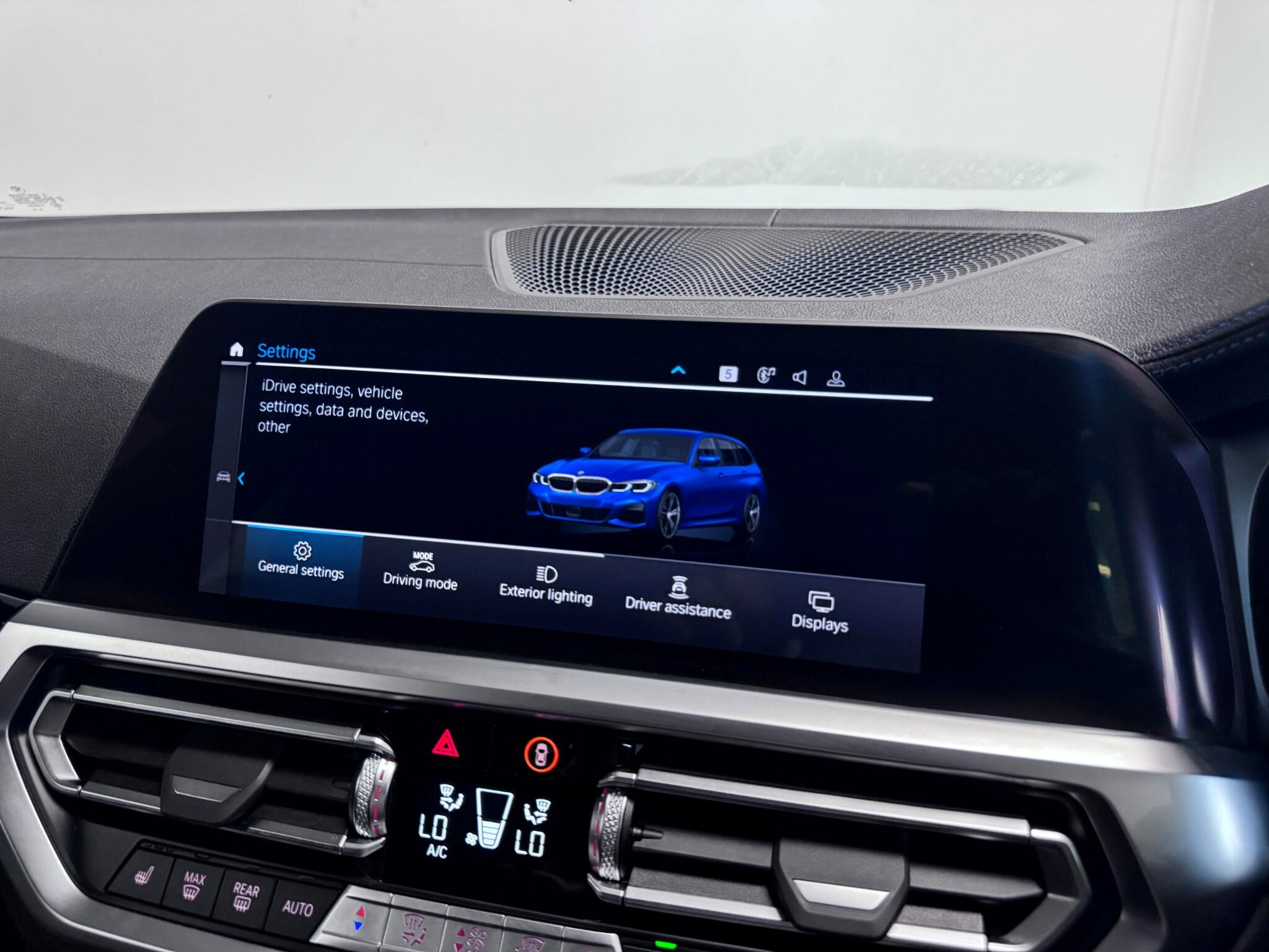 BMW 3 Series view 54